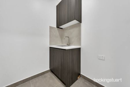 Beautiful brand new family home in Donnybrook - Photo 5