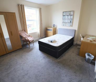 4 bedroom terraced house to rent - Photo 6