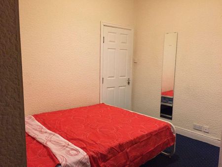 4 bedroom house share to rent - Photo 3