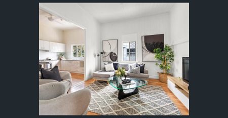 Timeless Elegance in the Heart of New Farm: One Week Free Rent! - Photo 2