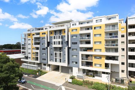 Sunfilled Two Bedroom Apartment! - Photo 5