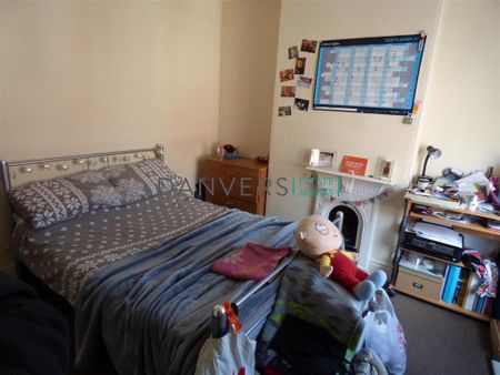 3 bedroom terraced house to rent - Photo 5