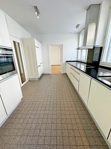 3,5-Zimmerwohnung mit 190 m2 Wohnfläche im Herzen der Grossbasler-Altstadt - Photo 4