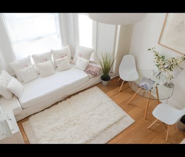Studio Flat, Aldridge Road Villas, W11 - Photo 2