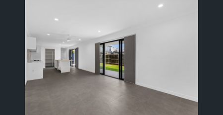 Brand new townhouse with solar - Photo 5