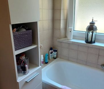 Einmaliges Angebot: preiswerte Starterwohnung mit Küchenablöse! Hel... - Foto 6