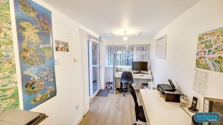 3 bedroom semi-detached bungalow to rent - Photo 5