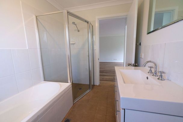 Private 3 bedroom home - Photo 1