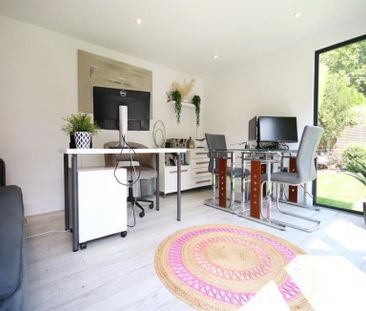 Hazelwood Road, Wilmslow - Photo 5