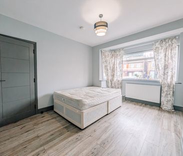 4 Bed Terraced House, Mitcham Road, CR0 - Photo 4