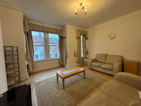 Esmond Road, Kilburn, NW6 - Photo 1