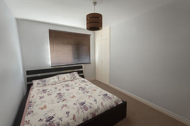 2 Bed Flat, Crownstone Road, SW2 - Photo 1