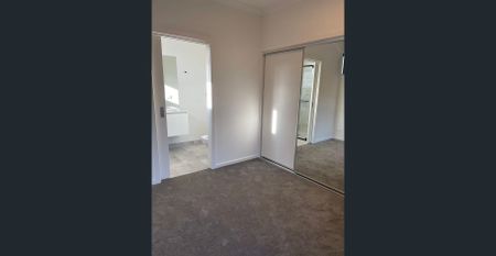 $530/w Almost New Triple Level Townhouse Great Location - Photo 2