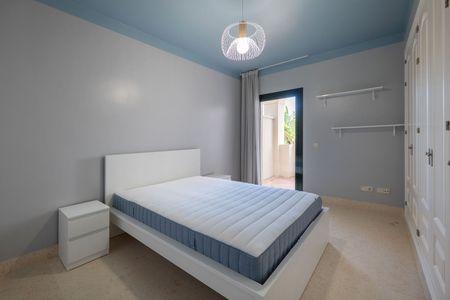 Ground Floor Apartment in Benahavís - Photo 3