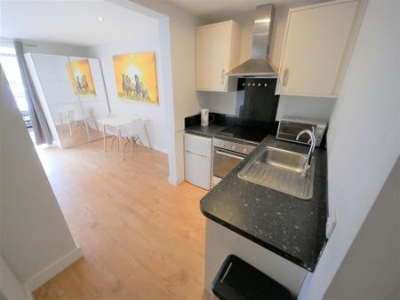 1 bedroom flat to rent - Photo 5