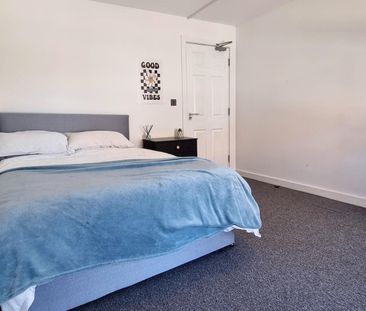 4 Bed Terraced House, Alderson Road, L15 - Photo 5