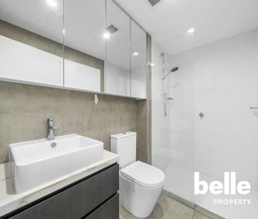 Ultra-Modern 2-Bed Living | Close to Station For Rernt - Photo 5