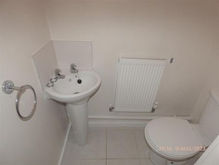 3 bedroom terraced house to rent - Photo 5