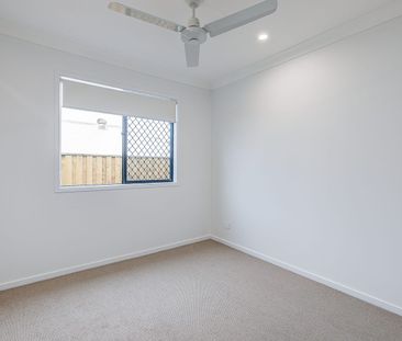 Stylish 3 Bedroom Duplex - Photo 4