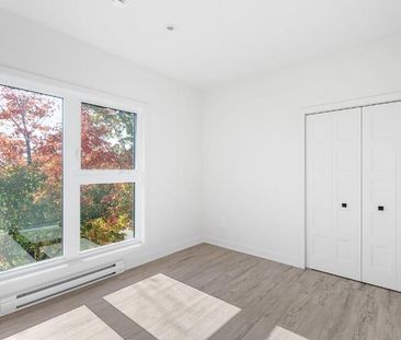 Nouveau 4½ à louer — à deux pas du R.E.M.Deux-Montagnes! - Photo 1