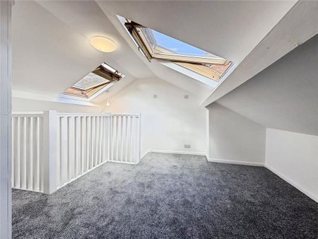 3 bedroom terraced house to rent - Photo 2