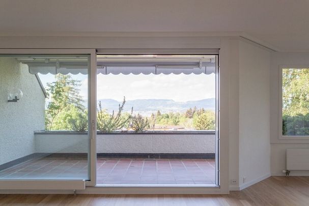 "Ruhige und sonnig gelegen 3.5 Zimmerwohnung in Küsnacht" - Photo 1