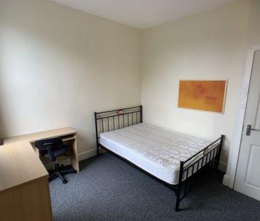 Kitchener Street, Huntington Road - P1098 - Photo 2