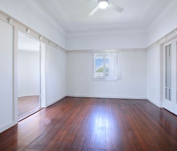 122 Rainbow Street, Sandgate. - Photo 2