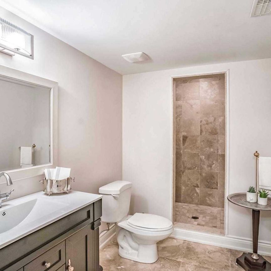 For Lease - 316 Barondale Drive, Mississauga, Ontario - Photo 1
