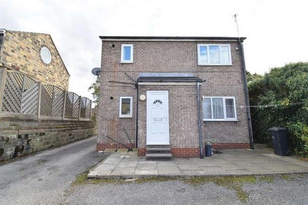 Savile Mews,lees House Road, Dewsbury, WF12 - Photo 1