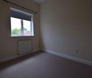 3 Bedroom Mews To Let - Photo 2