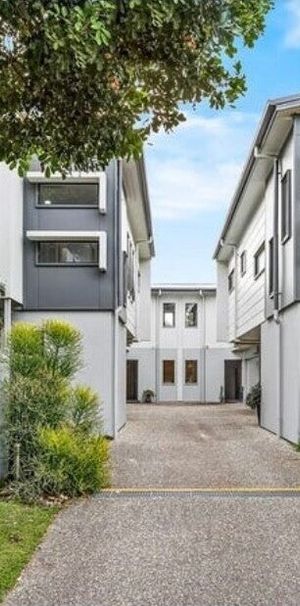 Gordon Park - Photo 1