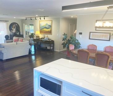 WEST HARBOUR, 4 BEDROOMS - Photo 5