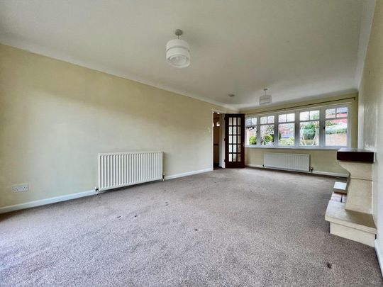 4 bedroom detached house to rent - Photo 1
