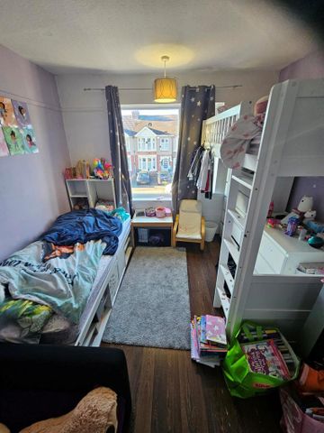 3 bedroom terraced house to rent - Photo 3