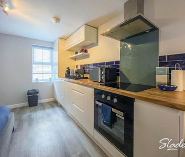 Studio to rent - Photo 5