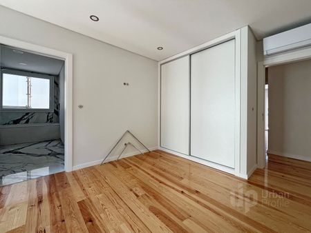 Apartamento T4 em Lisboa - Photo 4