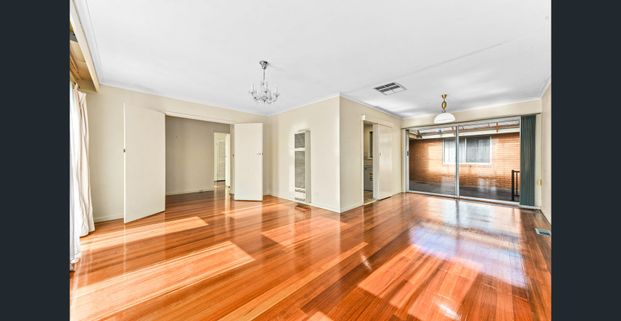 Family home located in Glen Waverley Secondary Catchment (STCA) - Photo 1