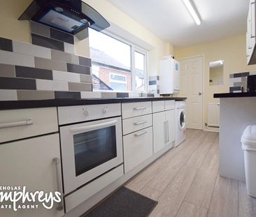 3 bedroom terraced house to rent - Photo 5