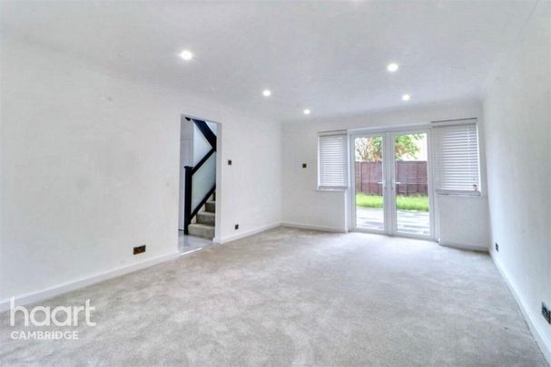 4 bedroom detached house to rent - Photo 1