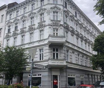 Voll möblierte Altbau-Wohnung in Schlossnähe, Berlin-Charlottenburg - Photo 1