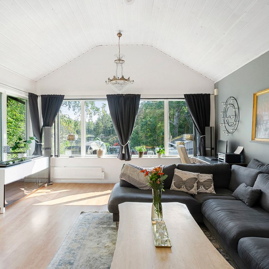 Uddvägen, Ingarö - Photo 1