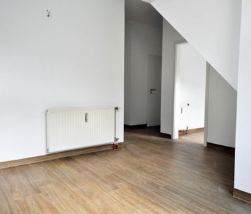 Stylische Dachgeschosswohnung mit Balkon in Aue - Foto 1