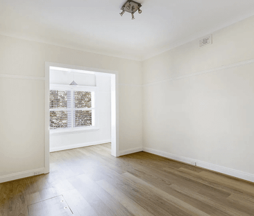 2/51 East Crescent Street, McMahons Point, NSW 2060 - Photo 5