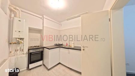 Libertatii - str Sabinelor - 2 camere 40 mp - demisol - Fotografie 5