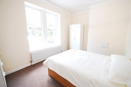 2 Bed - Claremont Road, Spital Tongues - Photo 3