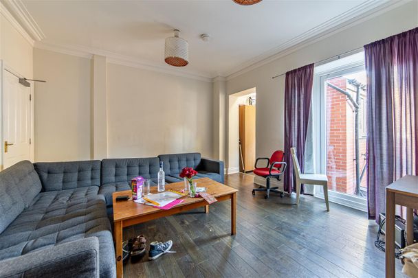 6 bed terraced house to rent in Gladstone Terrace, Sandyford, NE2 - Photo 1