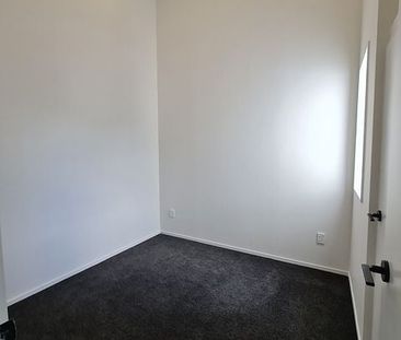 3 Bedroom 2 Bathroom Townhouse - Photo 3