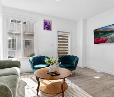 Beautiful brand new 3 bedroom home with lots of amenities — 3 Bedro... - Photo 1