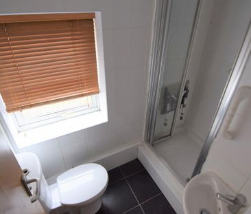 2 bedroom ground floor flat to rent - Photo 6